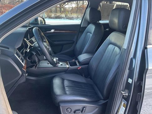 Used 2018 Audi Q5 2.0T Premium Plus w/ Premium Plus Package image 25