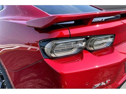 Used 2019 Chevrolet Camaro ZL1 RWD image 34