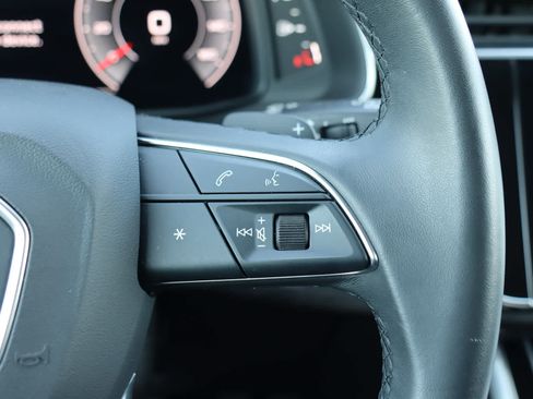 Used 2023 Audi Q7 2.0T Premium w/ Convenience Package image 29