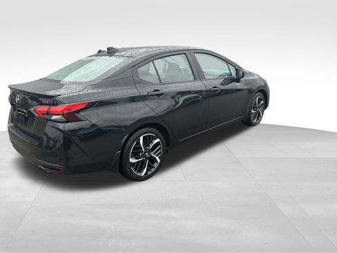 Certified 2025 Nissan Versa SR w/ Trunk Package image 5