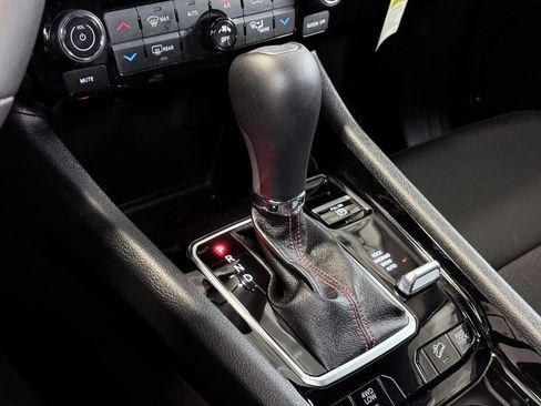 Used 2024 Jeep Compass Trailhawk image 30