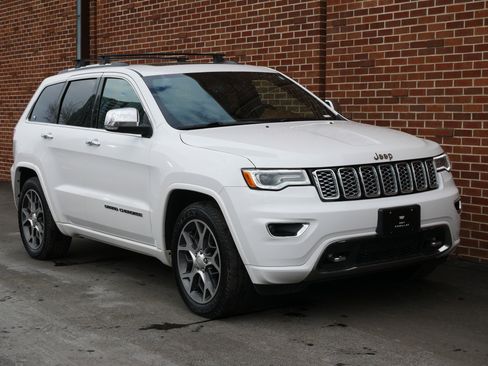 Used 2020 Jeep Grand Cherokee Overland image 27
