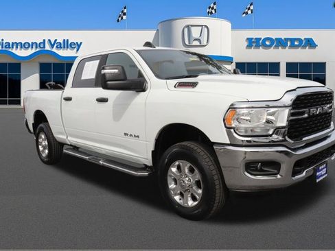 Used 2024 RAM 2500 Big Horn AWD/4WD image 1