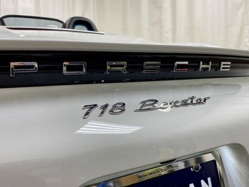 Used 2025 Porsche 718 Boxster w/ Premium Package RWD image 45
