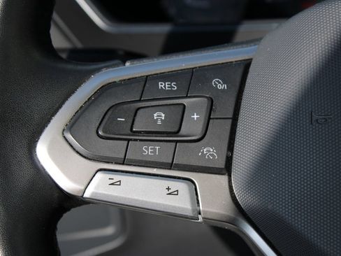 Used 2022 Volkswagen Tiguan SE FWD image 26