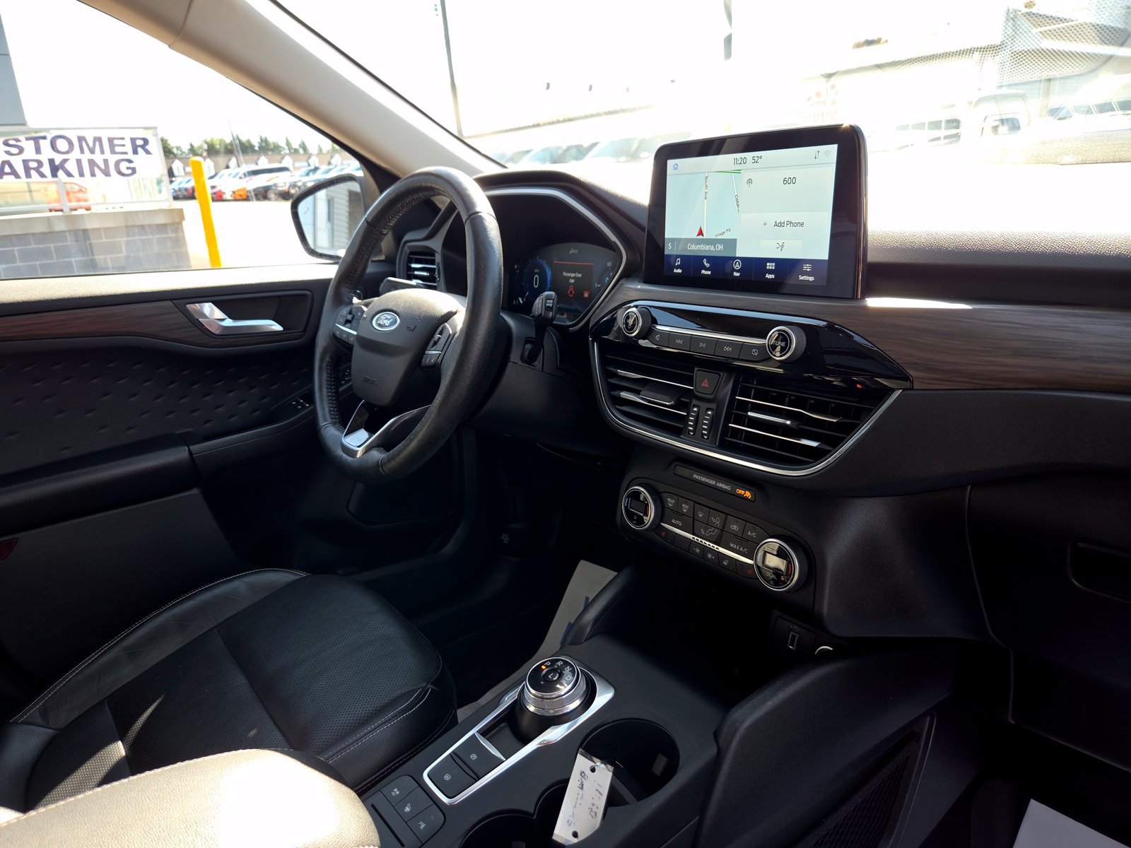 Used 2020 Ford Escape Titanium w/ Titanium Premium Package 2.0 AWD/4WD image 31