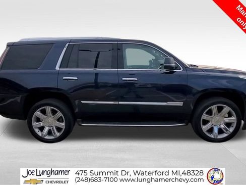 Used 2020 Cadillac Escalade Luxury AWD/4WD image 9