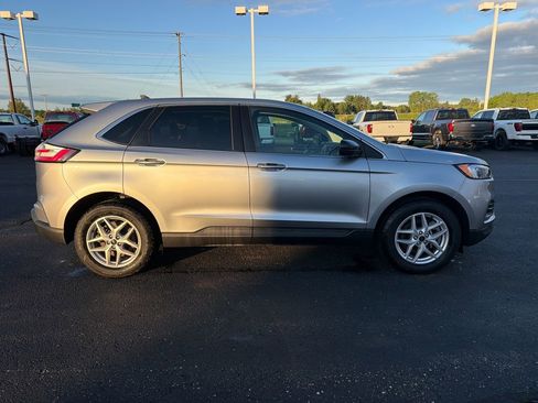Used 2024 Ford Edge SEL AWD/4WD image 6