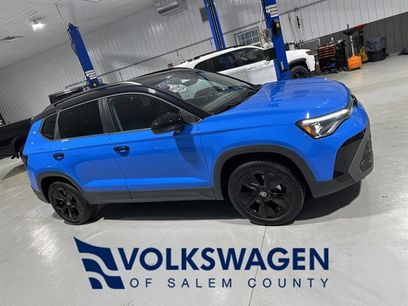 Certified 2025 Volkswagen Taos SE