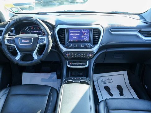 Used 2023 GMC Acadia SLT w/ Preferred Package image 6