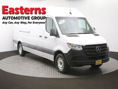 Used 2020 Mercedes-Benz Sprinter 2500 w/ Driver Convenience Package image 48