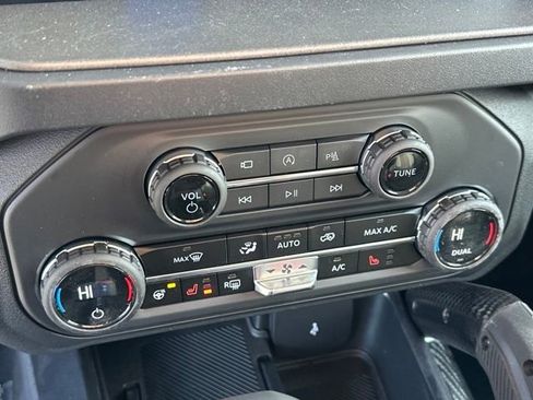 New 2025 Ford Bronco Raptor image 24