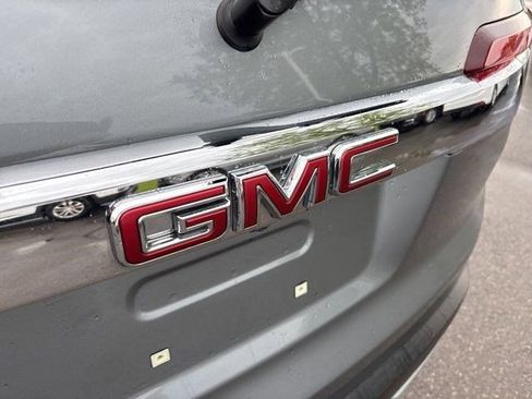 Used 2023 GMC Acadia SLE w/ Driver Convenience Package FWD image 49