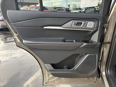 New 2026 Ford Explorer ST w/ Sun And Sound Package image 36