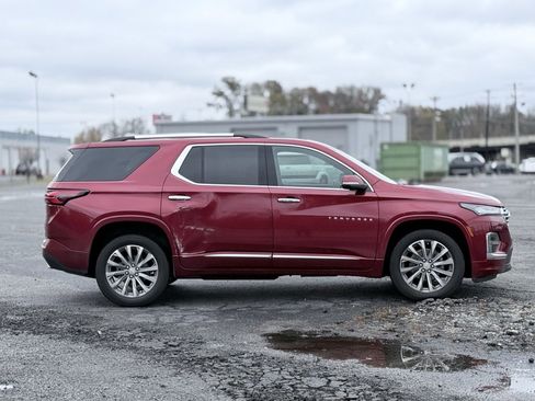Used 2023 Chevrolet Traverse Premier image 8
