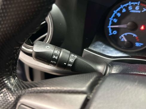 Used 2016 Toyota Tacoma TRD Off-Road AWD/4WD image 26
