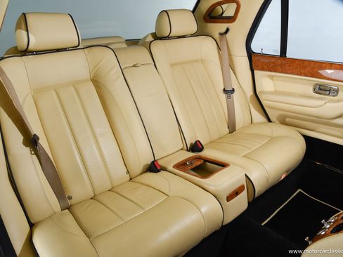 Used 2005 Bentley Arnage RL image 29