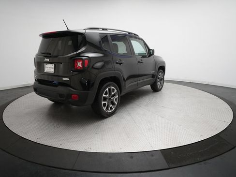 Used 2017 Jeep Renegade Latitude w/ Cold Weather Group AWD/4WD image 34