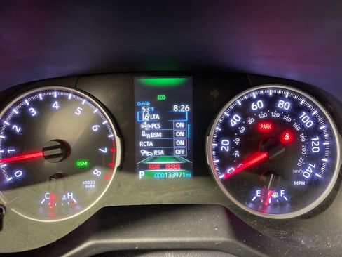 Used 2020 Toyota RAV4 XLE image 20