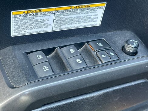 Used 2020 Toyota Tacoma TRD Pro AWD/4WD image 12