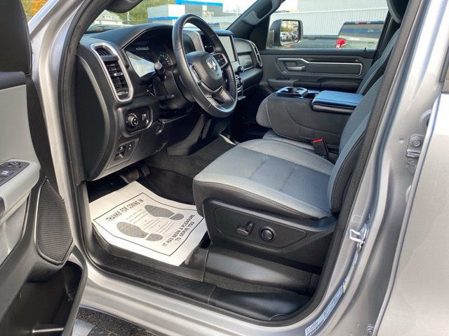 Used 2022 RAM 1500 Big Horn AWD/4WD image 14