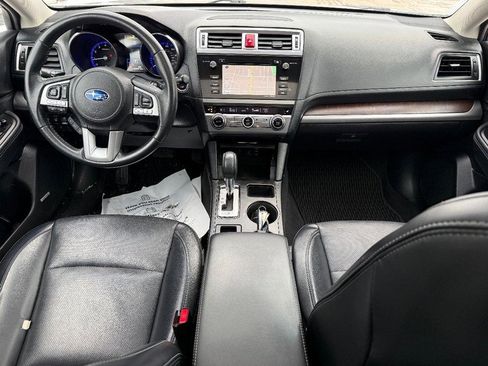 Used 2017 Subaru Outback 2.5i Limited image 13
