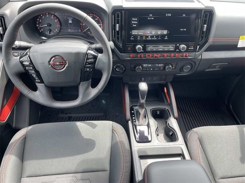 New 2025 Nissan Frontier PRO-4X image 9
