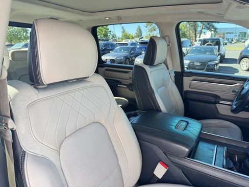 Used 2022 RAM 1500 Limited AWD/4WD image 25