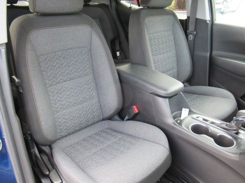 Used 2022 Chevrolet Equinox LT FWD image 10