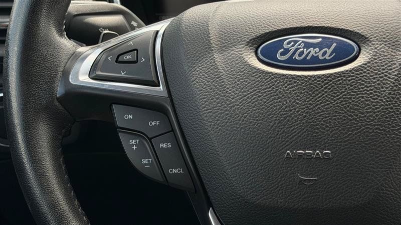 Used 2018 Ford Fusion Titanium AWD/4WD image 30