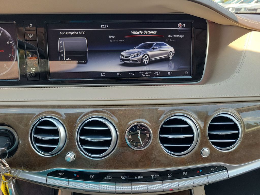 Used 2017 Mercedes-Benz S 550 4MATIC Sedan image 17