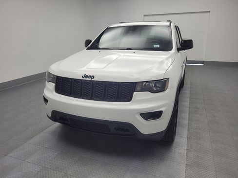 Used 2019 Jeep Grand Cherokee Laredo image 15