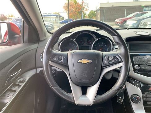 Used 2012 Chevrolet Cruze LT image 20