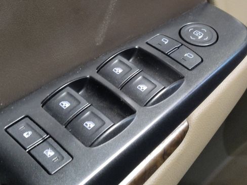 Used 2017 Chevrolet Tahoe LT image 27