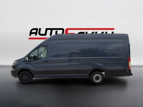 Used 2019 Ford Transit 250 148 High Roof Extended RWD image 8