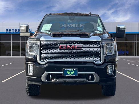 Certified 2023 GMC Sierra 3500 Denali w/ Denali Black Diamond Edition image 9