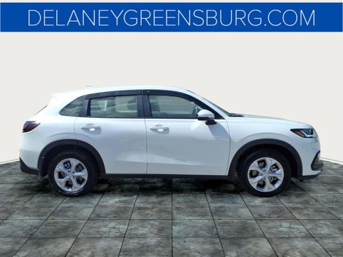 Used 2025 Honda HR-V LX image 2