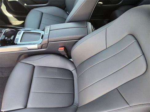 New 2026 Mercedes-Benz GLB 250 4MATIC image 8