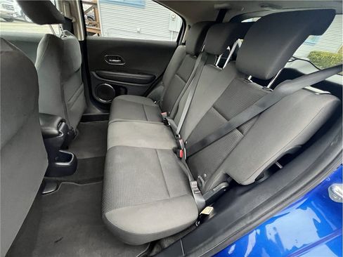 Used 2021 Honda HR-V EX image 10