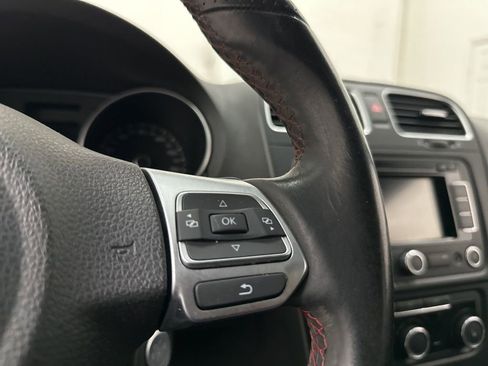 Used 2012 Volkswagen GTI 4-Door FWD image 32