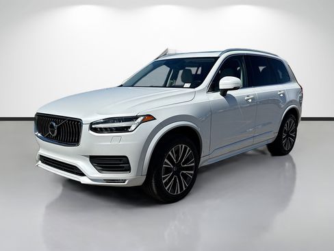 Used 2021 Volvo XC90 T6 Momentum w/ Protection Package Premier image 7
