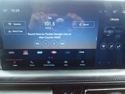 Used 2022 Lincoln Nautilus FWD image 16