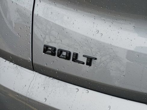 New 2027 Chevrolet Bolt LT w/ Comfort Package FWD image 23