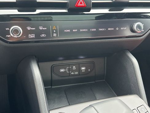 New 2026 Kia Sportage SX image 28