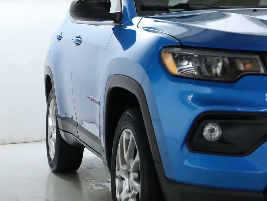 Certified 2024 Jeep Compass Latitude AWD/4WD image 8