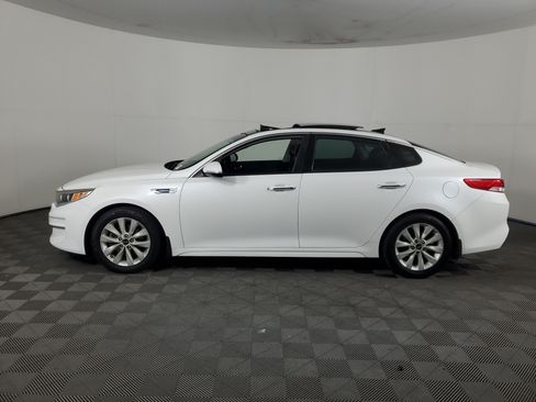 Used 2016 Kia Optima EX w/ Premium Package FWD image 7