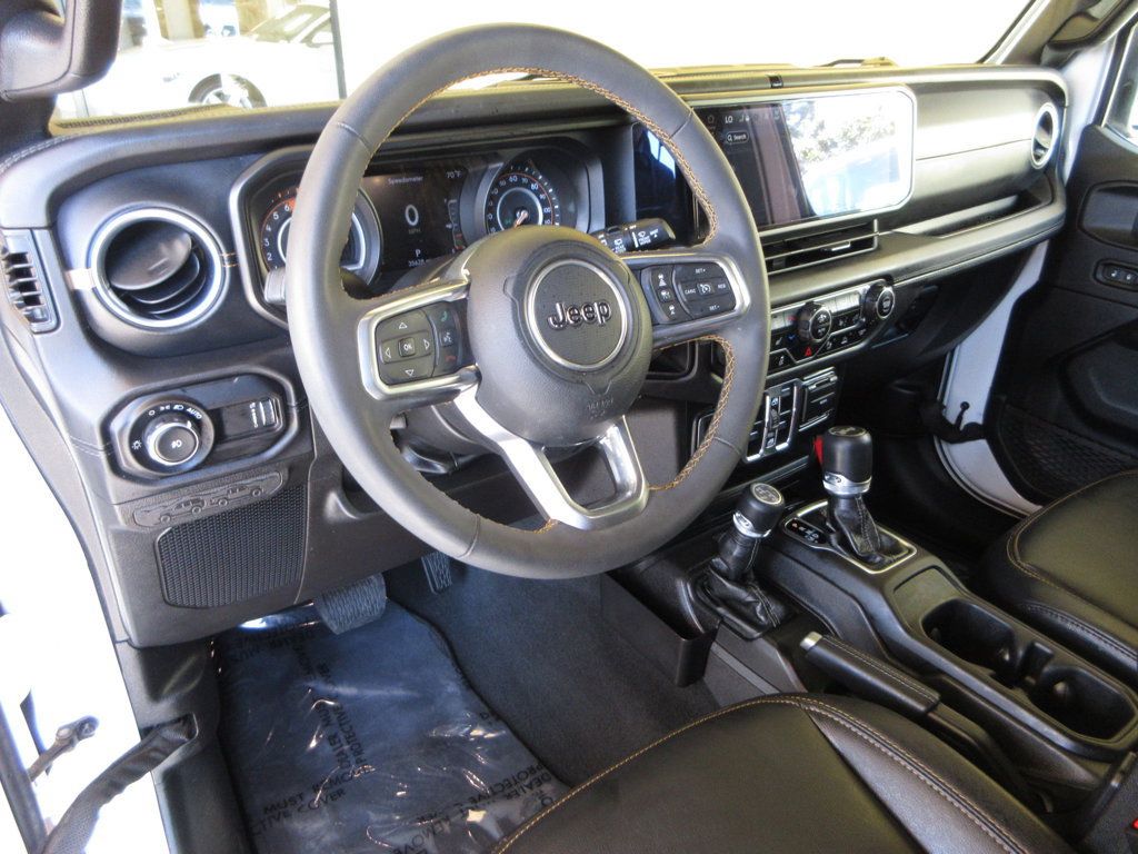 Used 2024 Jeep Wrangler Unlimited Sahara w/ Technology Group AWD/4WD image 13
