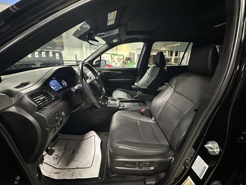 Used 2023 Honda Passport EX-L image 8