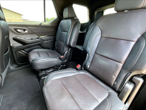 Used 2023 Chevrolet Traverse High Country FWD image 25