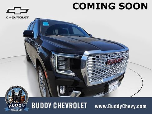 Used 2023 GMC Yukon XL Denali AWD/4WD image 1